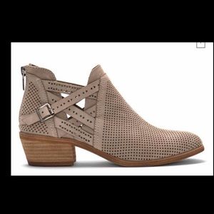 Vince Camuto booties